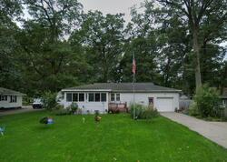 Pre-foreclosure in  Sherwood Dr Muskegon, MI 49445