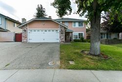Pre-foreclosure in  Raysilva Cir Stockton, CA 95206