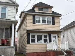 Pre-foreclosure in  Rose Ave Wilkes Barre, PA 18705