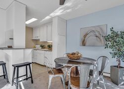 Pre-foreclosure in  Oak Grove Rd  Concord, CA 94518