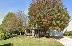 Pre-foreclosure in  Erickson Ct Elburn, IL 60119