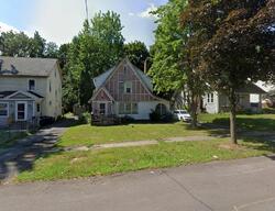 Pre-foreclosure in  Wente Ter Syracuse, NY 13207