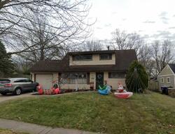  Prange Dr, Cuyahoga Falls OH