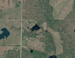 Pre-foreclosure in  N Varnon School Rd Hallsville, MO 65255