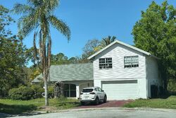 Pre-foreclosure in  WILDFLOWER ROW Hudson, FL 34667