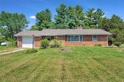 Pre-foreclosure in  Highway D Defiance, MO 63341