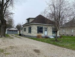  N 1st St, Witt IL