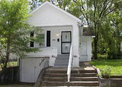 Pre-foreclosure in  Wilson Ave Louisville, KY 40210