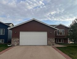 Pre-foreclosure in  W Wilson Dr Sioux Falls, SD 57106