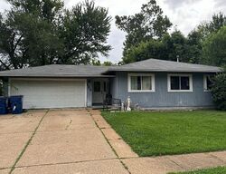 Pre-foreclosure in  Oak Dr Saint Peters, MO 63376