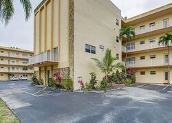 Pre-foreclosure in  Nw 42nd Ave  Fort Lauderdale, FL 33319