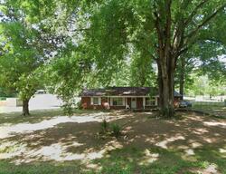 Pre-foreclosure in  Daphne Ln Montgomery, AL 36108