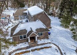 Pre-foreclosure in  Dutch Rd East Brunswick, NJ 08816