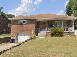 Pre-foreclosure in  Beechwood Blvd Steubenville, OH 43953