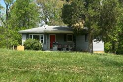  Poplar St Ne, New Salisbury IN