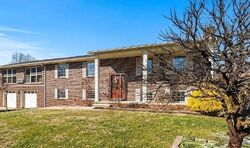 Pre-foreclosure in  Iroquois Ln Seymour, TN 37865