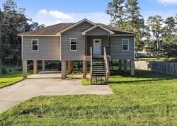 Pre-foreclosure in  Cynthia Dr Denham Springs, LA 70706