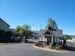 Pre-foreclosure in  NE HEARTWOOD CIR Fairview, OR 97024
