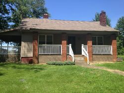 Pre-foreclosure in  Macedonia Rd Bethel, OH 45106