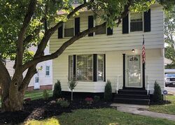 Pre-foreclosure in  Maple Heights Blvd Maple Heights, OH 44137