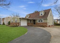  Newport Ave, Selden NY