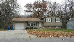 Pre-foreclosure in  Wilshire Blvd Liberty, MO 64068