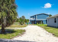  Knot Dr, Fort Myers FL