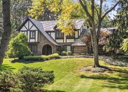 Pre-foreclosure in  W Chestnut Ridge Rd Lake Zurich, IL 60047