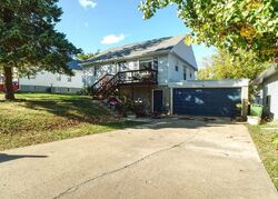 Pre-foreclosure in  5th Ave N Clinton, IA 52732