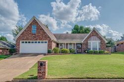 Pre-foreclosure in  Beauregard Cv Memphis, TN 38125