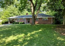 Pre-foreclosure in  Glenbriar Dr Ne Atlanta, GA 30345
