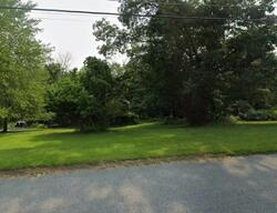 Pre-foreclosure in  Eleanor Dr Mahopac, NY 10541