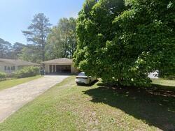 Pre-foreclosure in  River Run Rd Riverdale, GA 30274