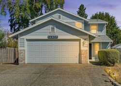 Pre-foreclosure in  Sw Radford Ln Beaverton, OR 97078