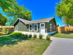 Pre-foreclosure in  E Lincoln Ave Guthrie, OK 73044
