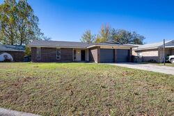 Pre-foreclosure in  Woodland Dr Oklahoma City, OK 73130