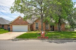 Pre-foreclosure in  Nw 176th St Edmond, OK 73012
