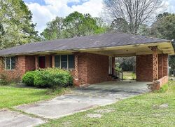Pre-foreclosure in  Myrtle Beach Hwy Sumter, SC 29153
