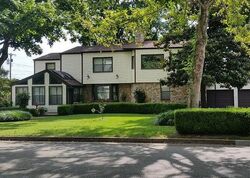 Pre-foreclosure in  S Owasso Ave Tulsa, OK 74105