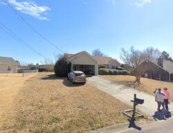 Pre-foreclosure in  Shamrock Hill Cir Loganville, GA 30052