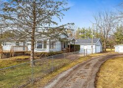 Pre-foreclosure in  W South St Durand, IL 61024