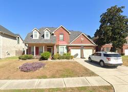 Pre-foreclosure in  Montcliff Ct Houston, TX 77066