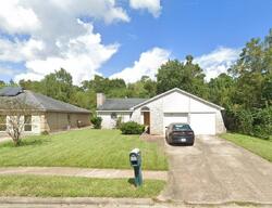 Pre-foreclosure in  Fern Forest Dr Houston, TX 77044
