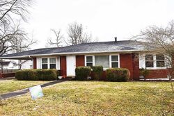 Pre-foreclosure in  Clark St Robards, KY 42452