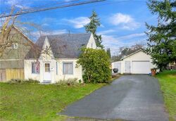 Pre-foreclosure in  E 64th St Tacoma, WA 98404