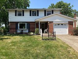Pre-foreclosure in  Naylor Ct Cincinnati, OH 45246