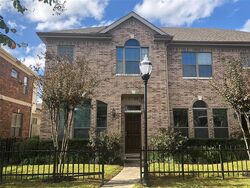 Pre-foreclosure in  Windy Thicket Ln Houston, TX 77082