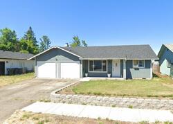 Pre-foreclosure in  38th Pl Springfield, OR 97478