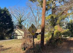 Pre-foreclosure in  Nimblewood Way Stone Mountain, GA 30088
