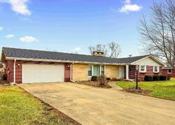 Pre-foreclosure in  W Beech St Chillicothe, IL 61523
